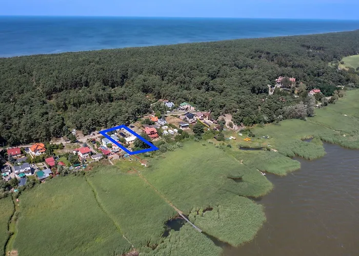 Jaktstuga Piaski - *